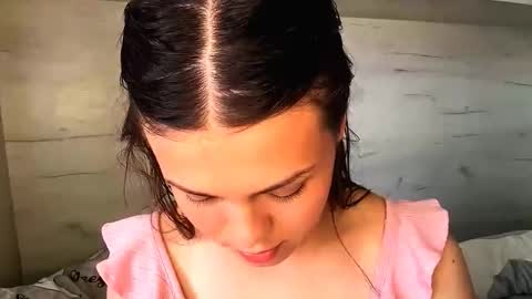 Snapshot of jodeesolarz chatting on 03.21.26 Mila online show from 03.21.26