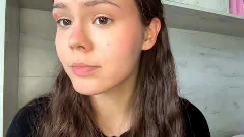 Snapshot of jodeesolarz chatting on 04.01.26 Mila online show from 04.01.26