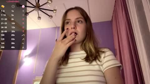 Snapshot of jodyallenson chatting on 10.17.25 Lina online show from 10.17.25