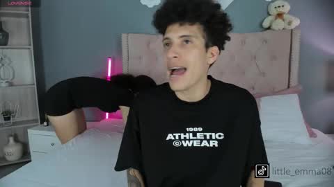 Snapshot of joeandemma chatting on 10.21.25 Emma Joe online show from 10.21.25