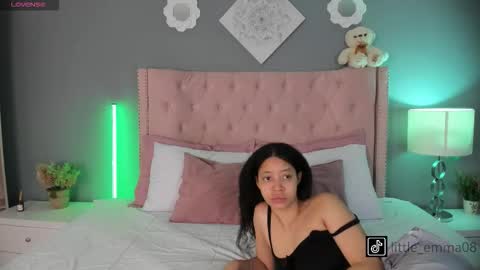 Snapshot of joeandemma chatting on 10.21.25 Emma Joe online show from 10.21.25