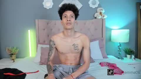 Snapshot of joeandemma chatting on 10.27.25 Emma Joe online show from 10.27.25