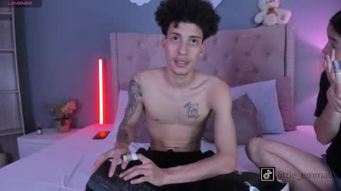 Snapshot of joeandemma chatting on 11.06.25 Emma Joe online show from 11.06.25