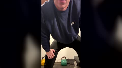 Snapshot of joeybanan chatting on 12.20.25 joeybanan online show from 12.20.25