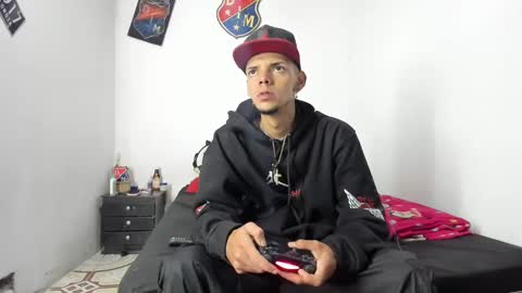 johan_and_antonella online show from 01.16.25