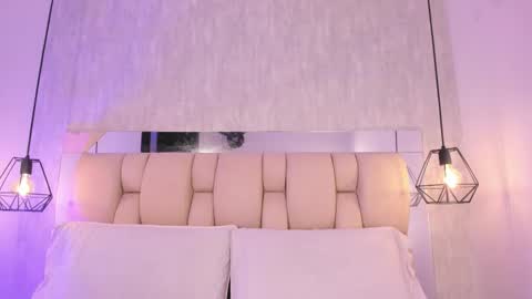 Johan  online show from 11.23.25