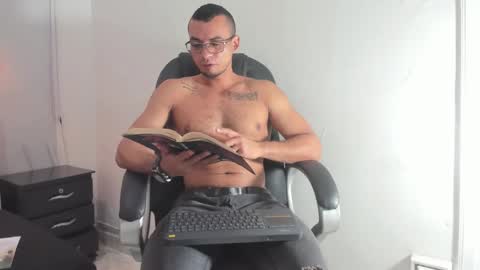 johan online show from 11.22.25