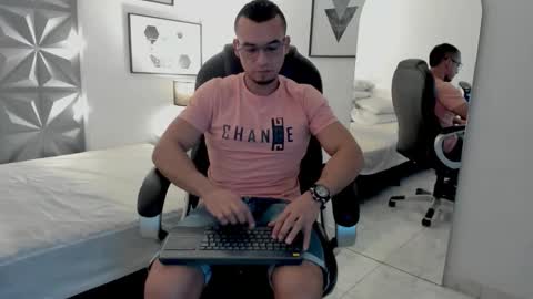 johan online show from 12.15.25