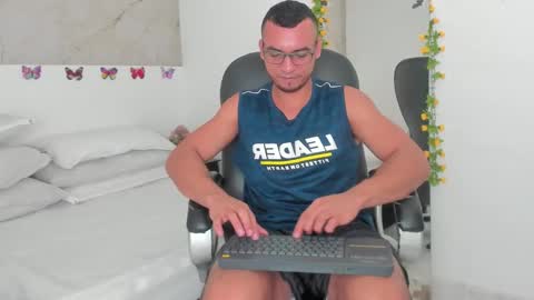 johan online show from 12.23.25