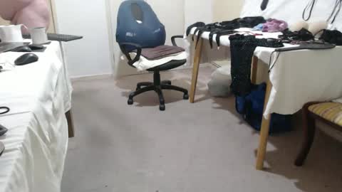 Snapshot of john_little_one chatting on 02.18.26 JOHN online show from 02.18.26