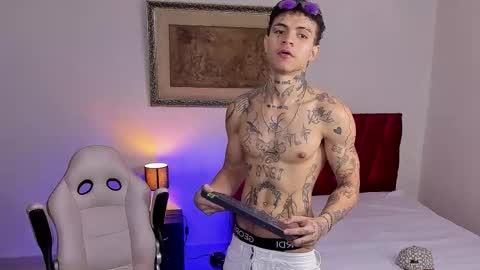 Snapshot of john_mystic chatting on 02.10.26 Jhon Mystic online show from 02.10.26