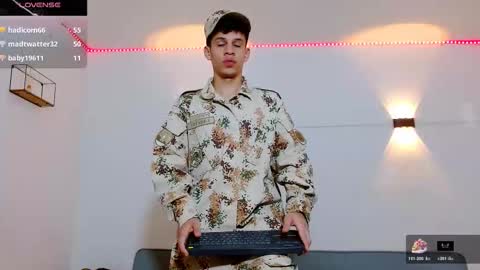 john_ssnow29 online show from 11.25.25