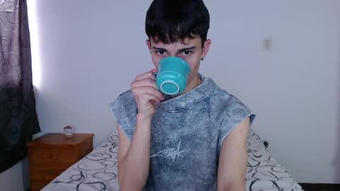 John Vichenso online show from 04.06.26