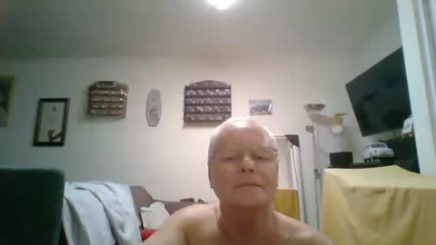 Snapshot of johndesnudado chatting on 11.21.25 johndesnudado online show from 11.21.25