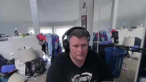 Snapshot of johnfernandez784 chatting on 06.15.26 johnfernandez784 online show from 06.15.26