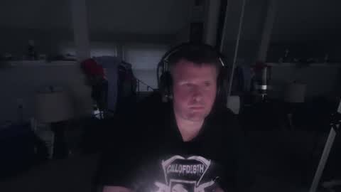 Snapshot of johnfernandez784 chatting on 06.23.26 johnfernandez784 online show from 06.23.26