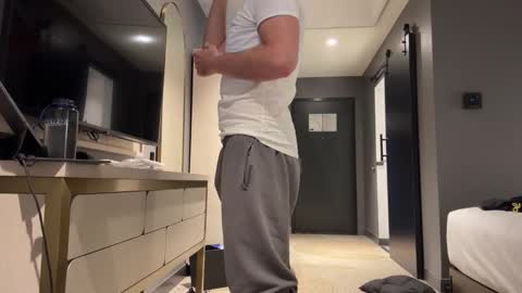 J online show from 10.27.25