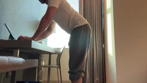 J online show from 12.15.25