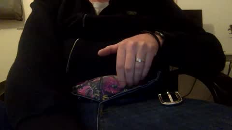 Snapshot of johnjerkof chatting on 02.19.25 johnjerkof online show from 02.19.25