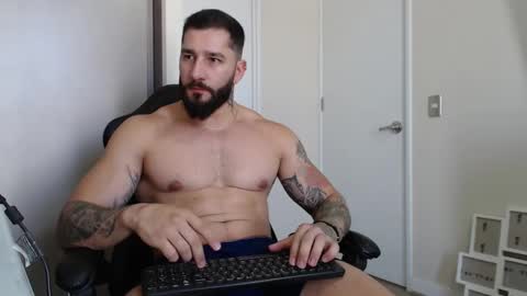 Snapshot of johnklleyn chatting on 02.14.25 john online show from 02.14.25