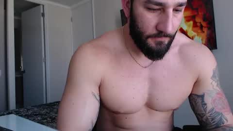 Snapshot of johnklleyn chatting on 09.18.25 john online show from 09.18.25