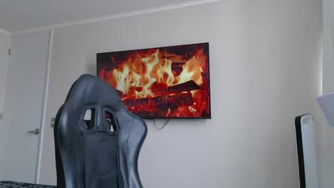 Snapshot of johnklleyn chatting on 09.22.25 john online show from 09.22.25