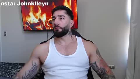 Snapshot of johnklleyn chatting on 10.28.25 john online show from 10.28.25