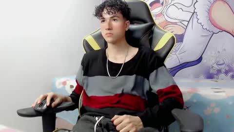 johnny_cagee online show from 12.30.24