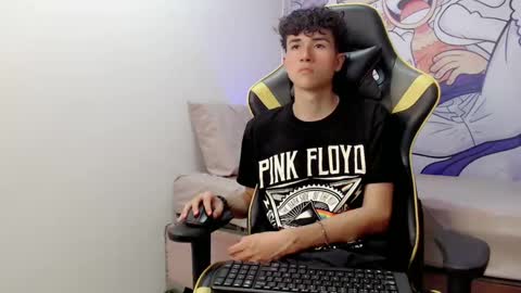 johnny_cagee online show from 01.05.25