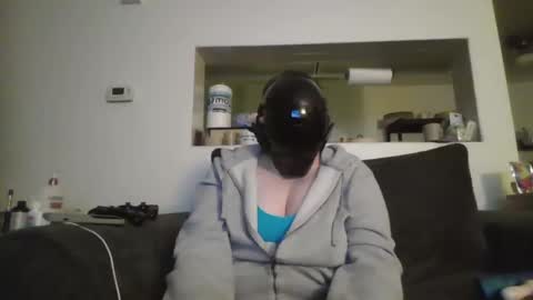 Snapshot of johnnyadepth chatting on 09.18.25 johnnyadepth online show from 09.18.25