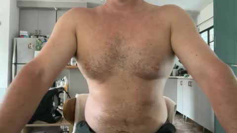 Johnny Blue Eyes online show from 10.12.25