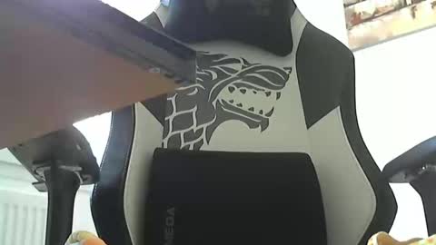 Snapshot of johnnyscum80 chatting on 11.12.25 Johnnyscum80 online show from 11.12.25