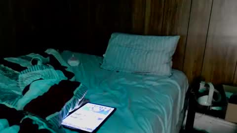 johnpaulkent82 online show from 09.17.25