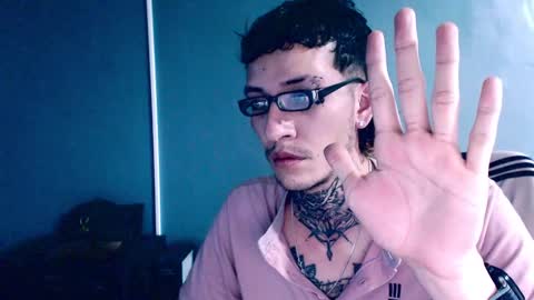 johnsonisaac94  online show from 12.18.24