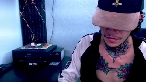 johnsonisaac94  online show from 02.15.25