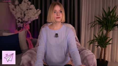 Paula online show from 10.20.25