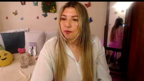 Jolie Mature online show from 06.30.26