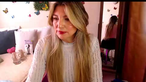 Jolie Mature online show from 07.04.26