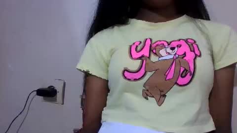 Snapshot of joliekah27 chatting on 12.18.25 joliekah27 online show from 12.18.25