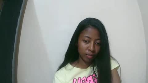 Snapshot of joliekah27 chatting on 12.20.25 joliekah27 online show from 12.20.25