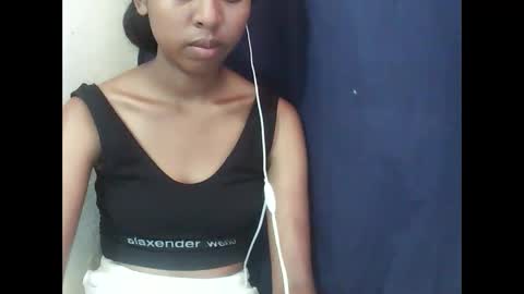 Snapshot of joliekah27 chatting on 02.22.26 joliekah27 online show from 02.22.26