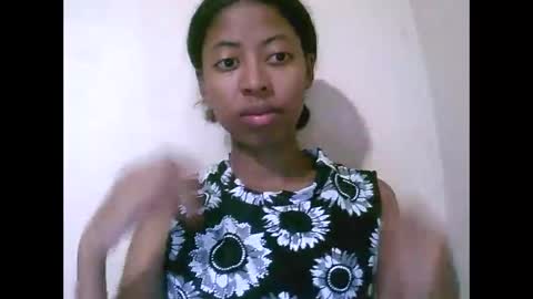 joliekah27 online show from 04.27.26