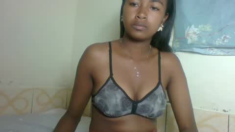 Snapshot of jolienasexi chatting on 07.21.26 jolienasexi online show from 07.21.26