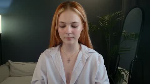 Polly  online show from 02.02.25