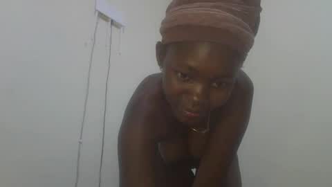 jollynabeb online show from 02.18.25