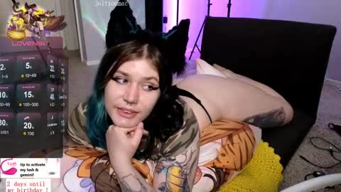 Snapshot of joltionmac chatting on 02.27.25 JoltionMac JJ online show from 02.27.25