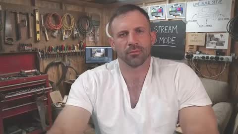 Snapshot of jonariesxxx chatting on 05.29.26 Jon Aries online show from 05.29.26