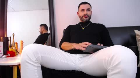 Snapshot of jonas_beard1 chatting on 01.14.25 JONAS BEARD online show from 01.14.25