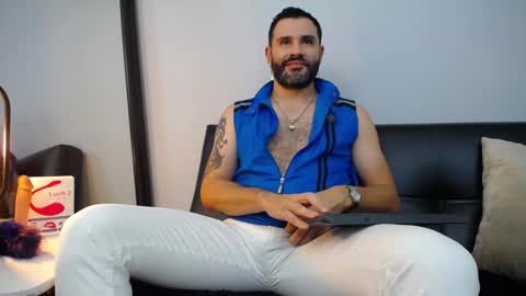 Snapshot of jonas_beard1 chatting on 01.28.25 JONAS BEARD online show from 01.28.25