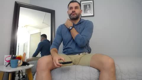 Snapshot of jonas_beard1 chatting on 09.17.25 JONAS BEARD online show from 09.17.25